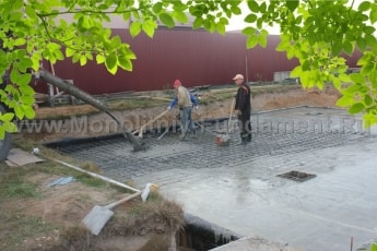 Заливка бетона для плитного фундамента